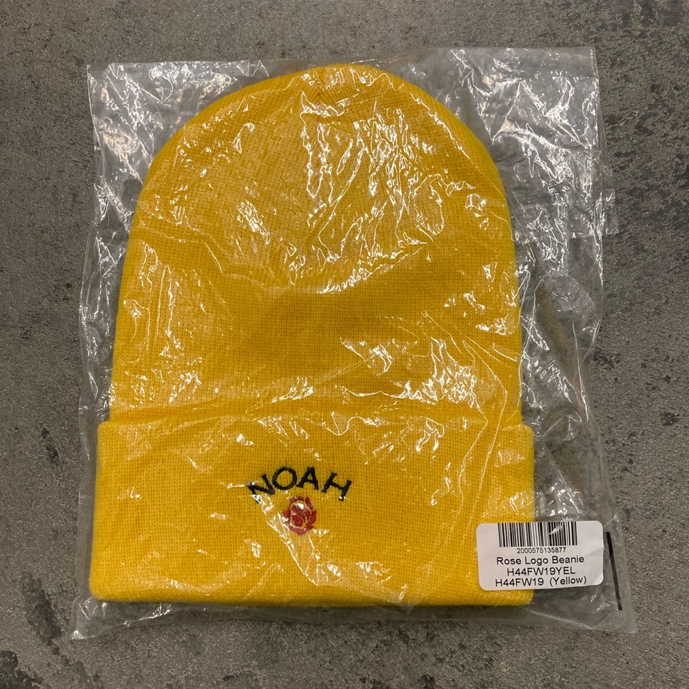 Noah Rose Beanie - Yellow